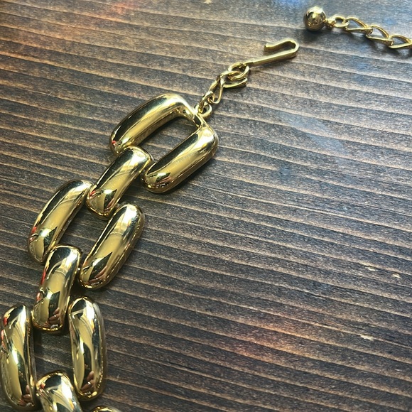 Chunky Gold Link Necklace - Picture 4 of 13